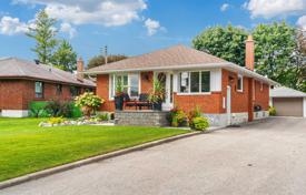 4 pièces maison en ville à Scarborough, Canada. C$1,064,000