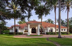 Villa – Miami, Floride, Etats-Unis. 2,272,000 €