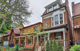 7 pièces maison en ville à Old Toronto, Canada. C$2,265,000