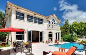 Villa – Fort Lauderdale, Floride, Etats-Unis. 1,786,000 €