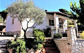 3 pièces villa 100 m² à Lloret de Mar, Espagne. 246,000 €