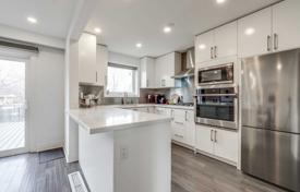 4 pièces maison mitoyenne à North York, Canada. C$1,679,000