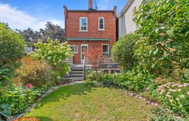 7 pièces maison en ville à Old Toronto, Canada. C$2,378,000