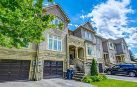 Maison mitoyenne – Etobicoke, Toronto, Ontario,  Canada. C$1,316,000