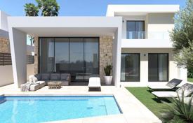 3 pièces villa 400 m² à Torrevieja, Espagne. 549,000 €