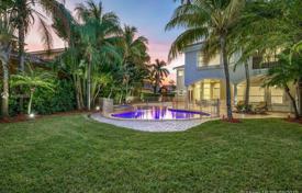 Villa – Hollywood, Floride, Etats-Unis. 1,672,000 €
