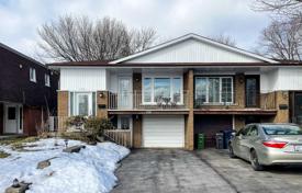 5 pièces maison mitoyenne à North York, Canada. C$1,368,000