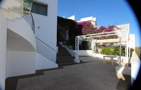 8 pièces maison de campagne 648 m² à Calpe, Espagne. 1,950,000 €