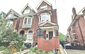 Maison mitoyenne – Concord Avenue, Old Toronto, Toronto,  Ontario,   Canada. C$1,705,000