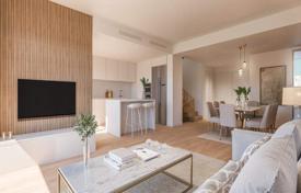 4 pièces maison mitoyenne 199 m² en Alicante, Espagne. 535,000 €