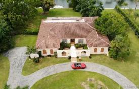 Villa – Coral Gables, Floride, Etats-Unis. $7,795,000