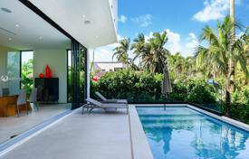 4 pièces appartement dans un nouvel immeuble 316 m² à Miami Beach, Etats-Unis. $5,000 par semaine