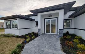 Maison en ville – Cape Coral, Floride, Etats-Unis. $480,000