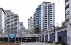 2 pièces appartement à Lake Shore Boulevard West, Canada. C$740,000