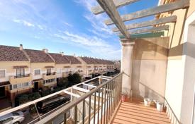 6 pièces maison mitoyenne 250 m² à Marbella, Espagne. 490,000 €