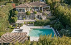 Villa – Mougins, Côte d'Azur, France. 2,900,000 €