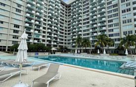 Copropriété – West Avenue, Miami Beach, Floride,  Etats-Unis. $330,000