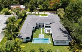 Villa – Miami, Floride, Etats-Unis. $2,085,000