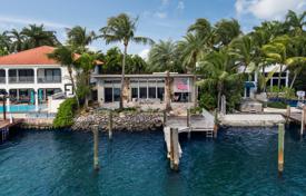 Maison en ville – Miami Beach, Floride, Etats-Unis. $8,150,000