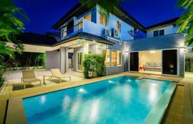Villa – Mueang Phuket, Phuket, Thaïlande. $411,000