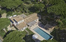 7 pièces villa à Saint Tropez, France. 55,000 € par semaine