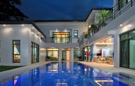 4 pièces villa 250 m² à Rawai Beach, Thaïlande. $1,021,000