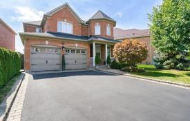 Maison en ville – Scarborough, Toronto, Ontario,  Canada. C$1,560,000