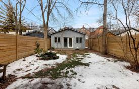 2 pièces maison en ville à Old Toronto, Canada. C$2,056,000