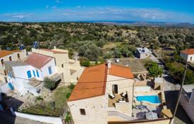3 pièces maison en ville 160 m² à Rethimnon, Grèce. 360,000 €
