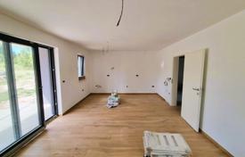 3 pièces appartement dans un nouvel immeuble 69 m² à Porec, Croatie. 217,000 €