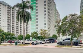 Copropriété – West Avenue, Miami Beach, Floride,  Etats-Unis. $340,000