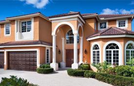 Villa – Fort Lauderdale, Floride, Etats-Unis. $2,370,000