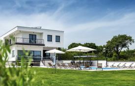 Villa – Pula, Comté d'Istrie, Croatie. 1,560,000 €