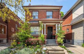 6 pièces maison en ville à Old Toronto, Canada. C$1,314,000