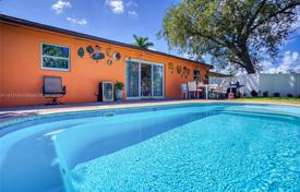 Maison en ville – Hallandale Beach, Floride, Etats-Unis. $660,000