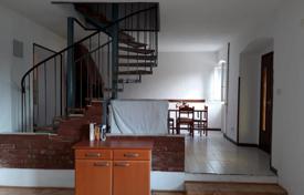 4 pièces maison en ville 160 m² à Brtonigla, Croatie. 250,000 €