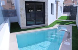 3 pièces villa 175 m² à Torrevieja, Espagne. 660,000 €