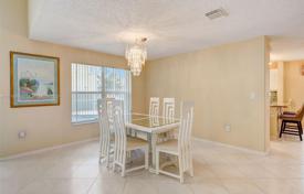 Maison en ville – Pembroke Pines, Broward, Floride,  Etats-Unis. $730,000