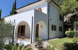 Villa – Toscolano Maderno, Lombardie, Italie. 1,500,000 €