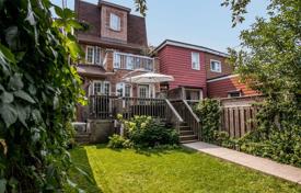 Maison en ville – Carlaw Avenue, Toronto, Ontario,  Canada. C$1,852,000