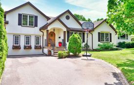 Maison en ville – North York, Toronto, Ontario,  Canada. C$1,940,000