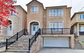 Maison en ville – Scarlett Road, Toronto, Ontario,  Canada. C$1,465,000