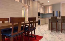 2 pièces appartement en copropriété à Khlong Toei, Thaïlande. $808,000