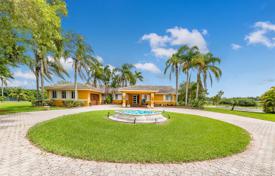Villa – Miami, Floride, Etats-Unis. 1,842,000 €