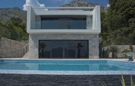 Villa – Strp, Kotor, Monténégro. 3,600,000 €