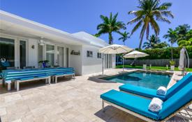 Villa – Miami Beach, Floride, Etats-Unis. $1,500,000