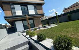 7 pièces villa 400 m² en Beylikdüzü, Turquie. $915,000