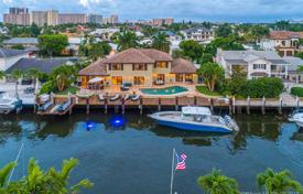 Villa – Fort Lauderdale, Floride, Etats-Unis. 2,309,000 €