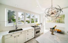 Maison en ville – Lagorce Drive, Miami Beach, Floride,  Etats-Unis. $5,390,000