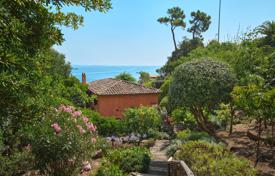 4 pièces maison de campagne à Théoule-sur-Mer, France. 1,650,000 €